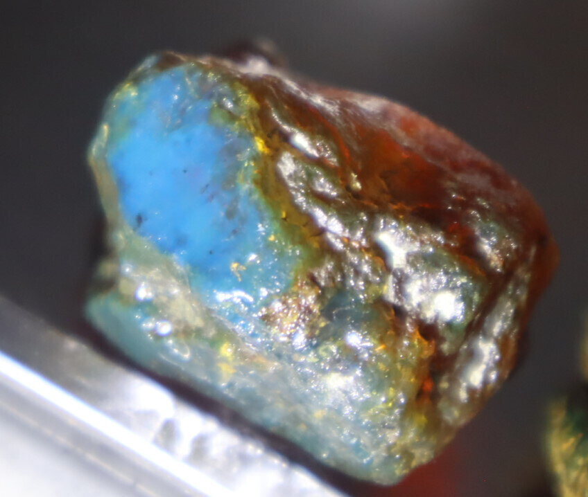 Excellent Dominican Crystal Clear Orange Blue Amber Rough Specimen 40mm 16.3g – photo 4