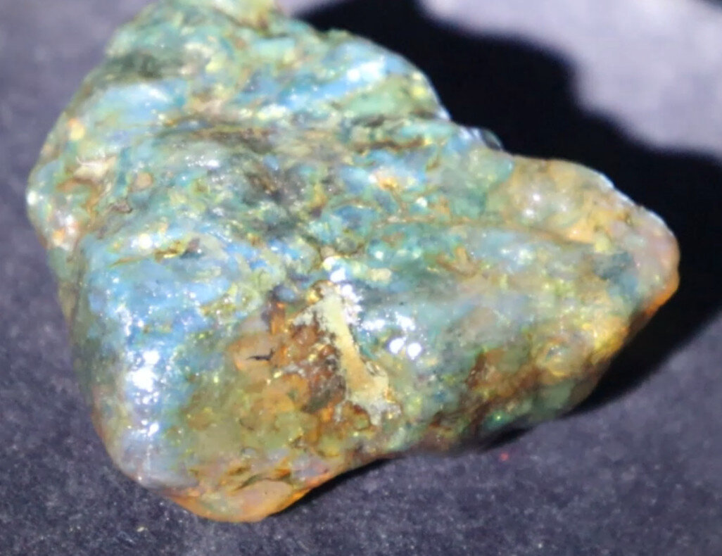 Beautiful Natural Dominican Clear Green Blue Amber Rough Specimen 53mm 31g – photo 5