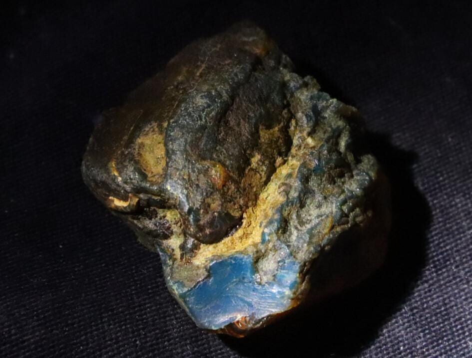 Excellent Natural Dominican Clear Deep Blue Amber Rough Specimen 36mm 11g – photo 5