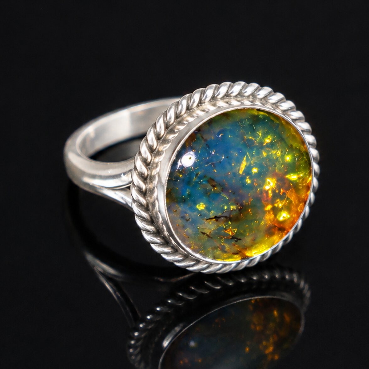 Earth-Crafted Translucent Deep Blue Dominican Amber 925 Sterling Silver Ring – photo 3