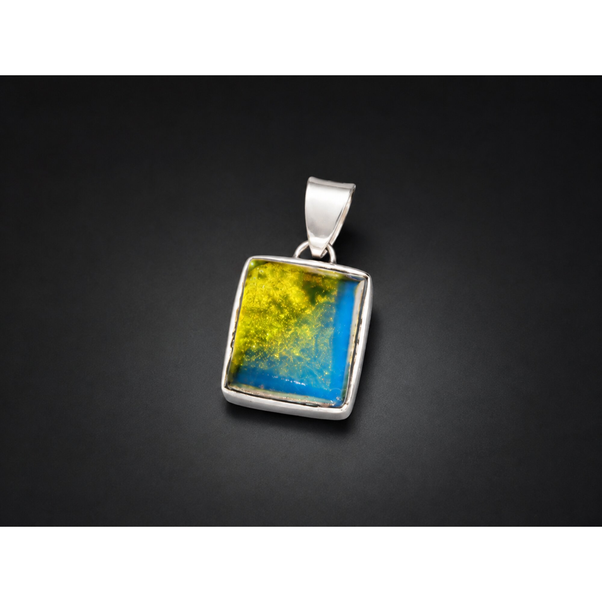 Distinctive Clear Green Blue 925 Sterling Silver Dominican Amber Pendant 26mm – photo 2