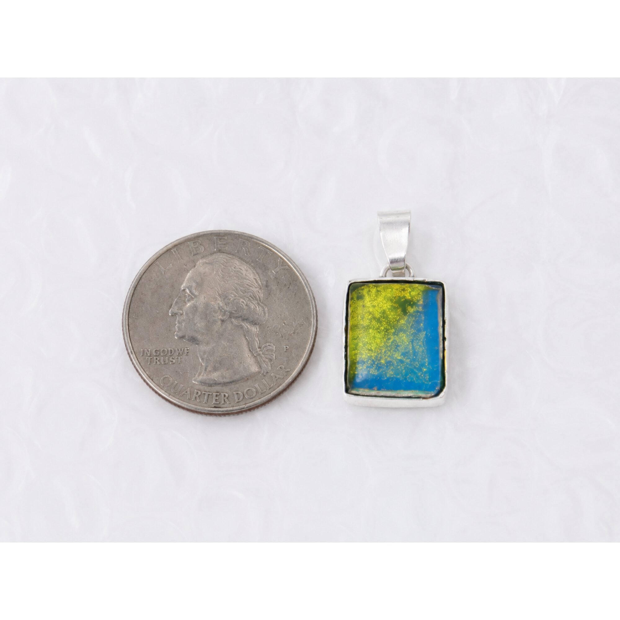 Distinctive Clear Green Blue 925 Sterling Silver Dominican Amber Pendant 26mm – photo 3