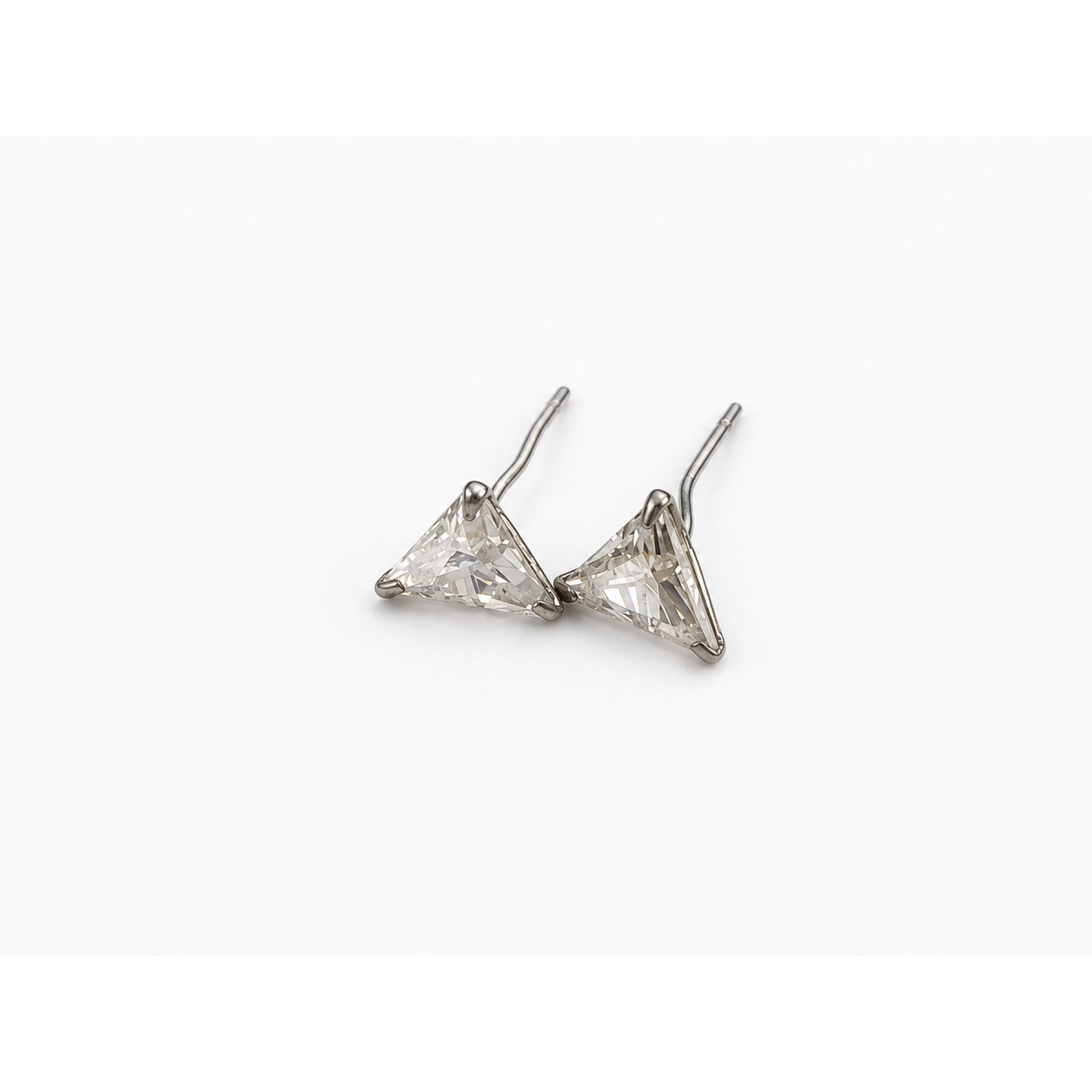 Clear White Topaz triangle 925 Sterling Silver Earrings 7 mm – photo 5