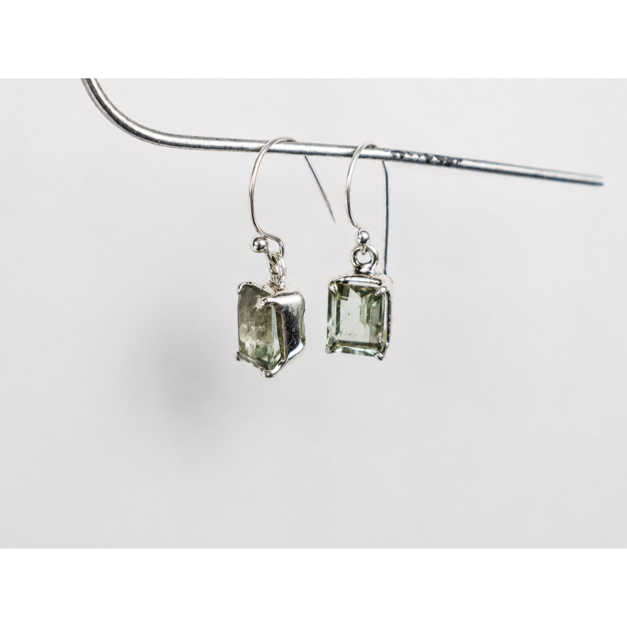 Clear green Natural amethyst rectangle 925 Sterling Silver Earrings 27 mm – photo 2