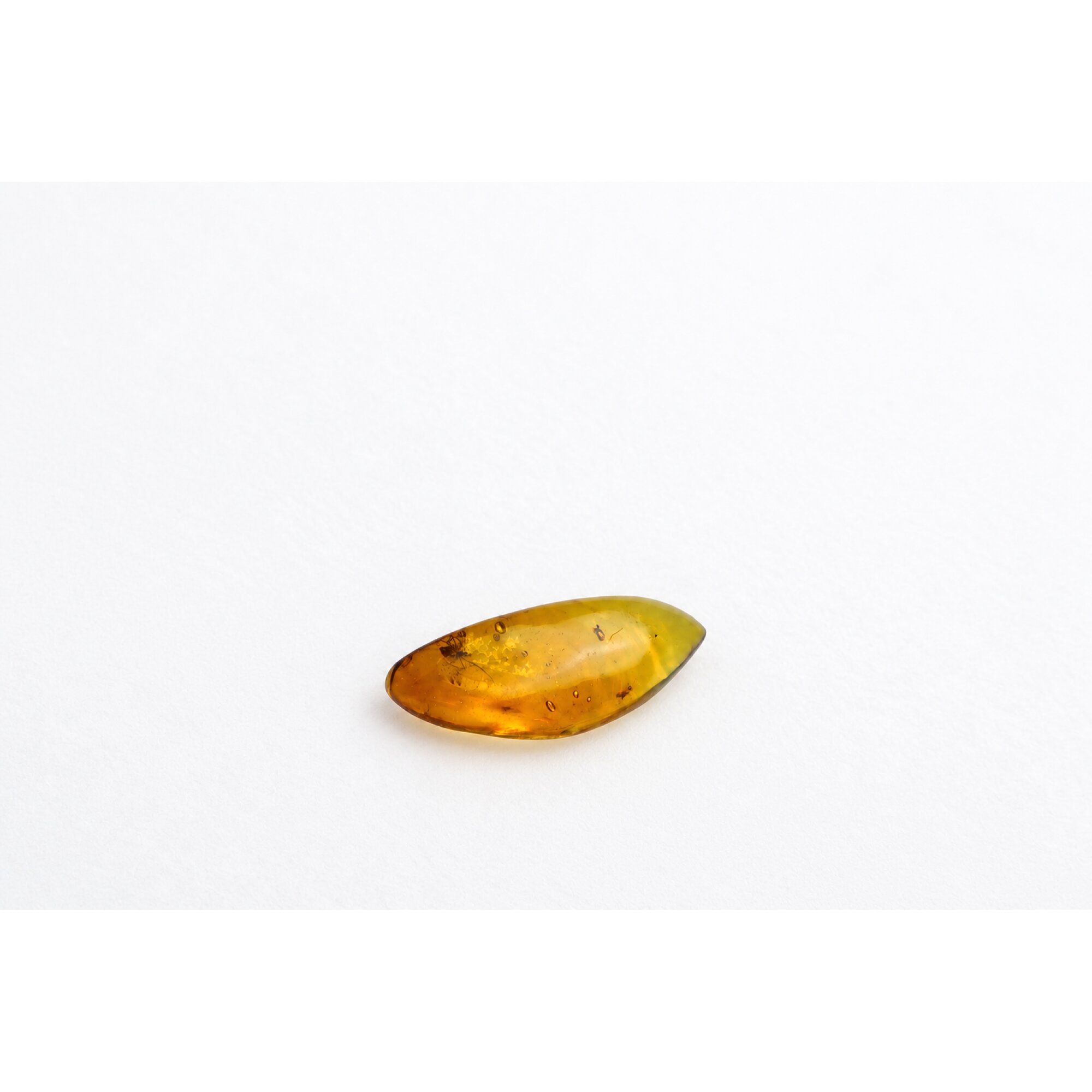 Real yellow Dominican amber true bug stone 25mm – photo 6