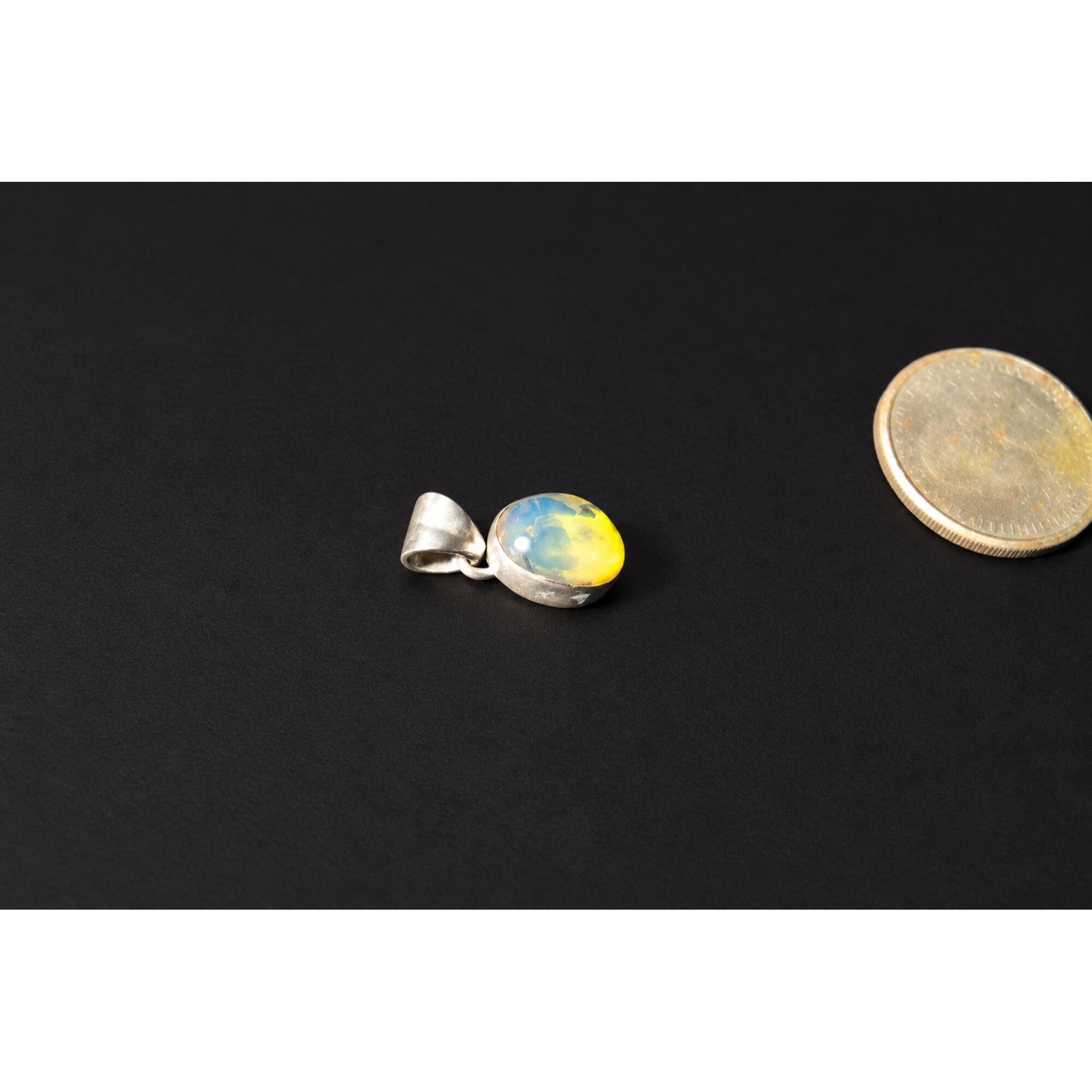 Timeless light blue Dominican amber sterling silver pendant 21mm – photo 5