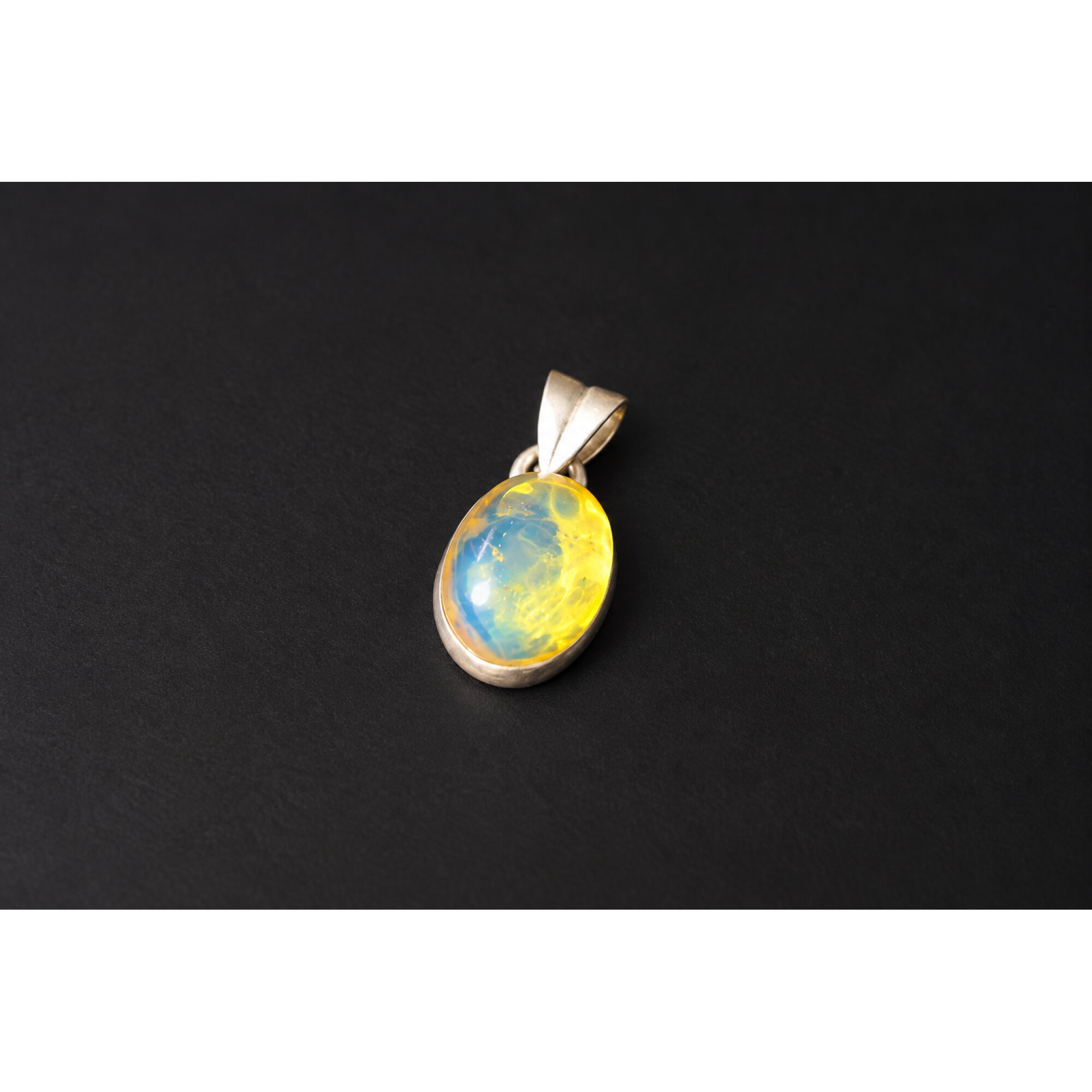 Timeless light blue Dominican amber sterling silver pendant 21mm – photo 6