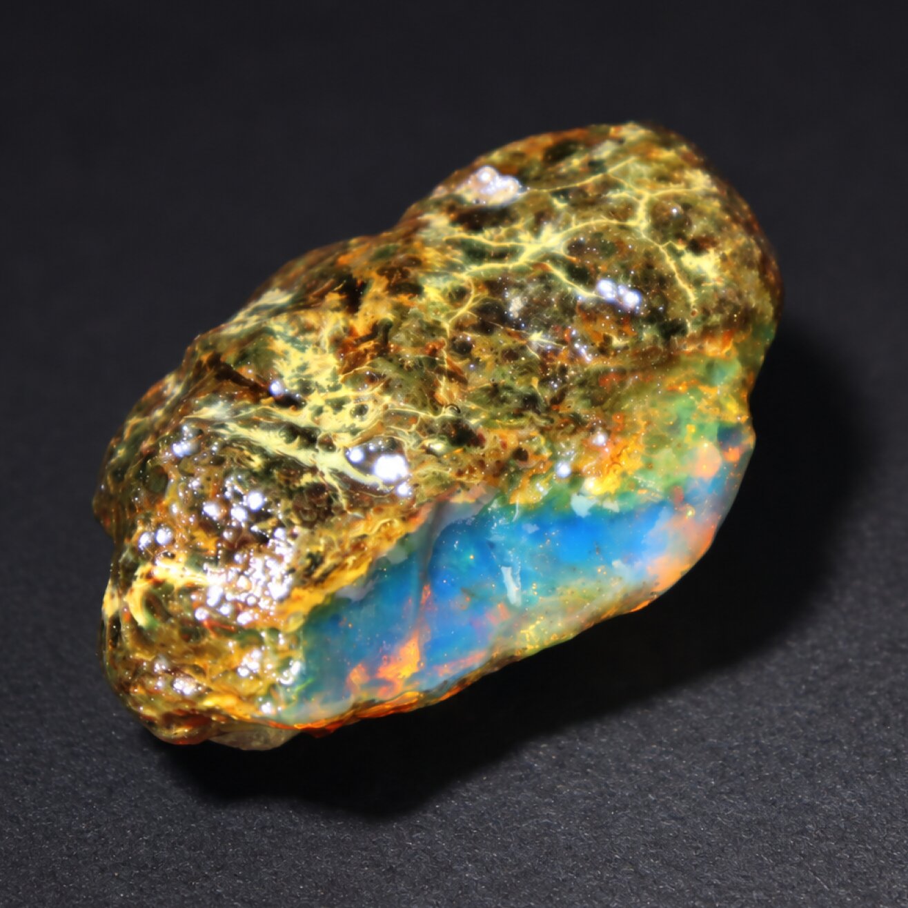 Genuine sky blue rough specimen Dominican amber 40mm