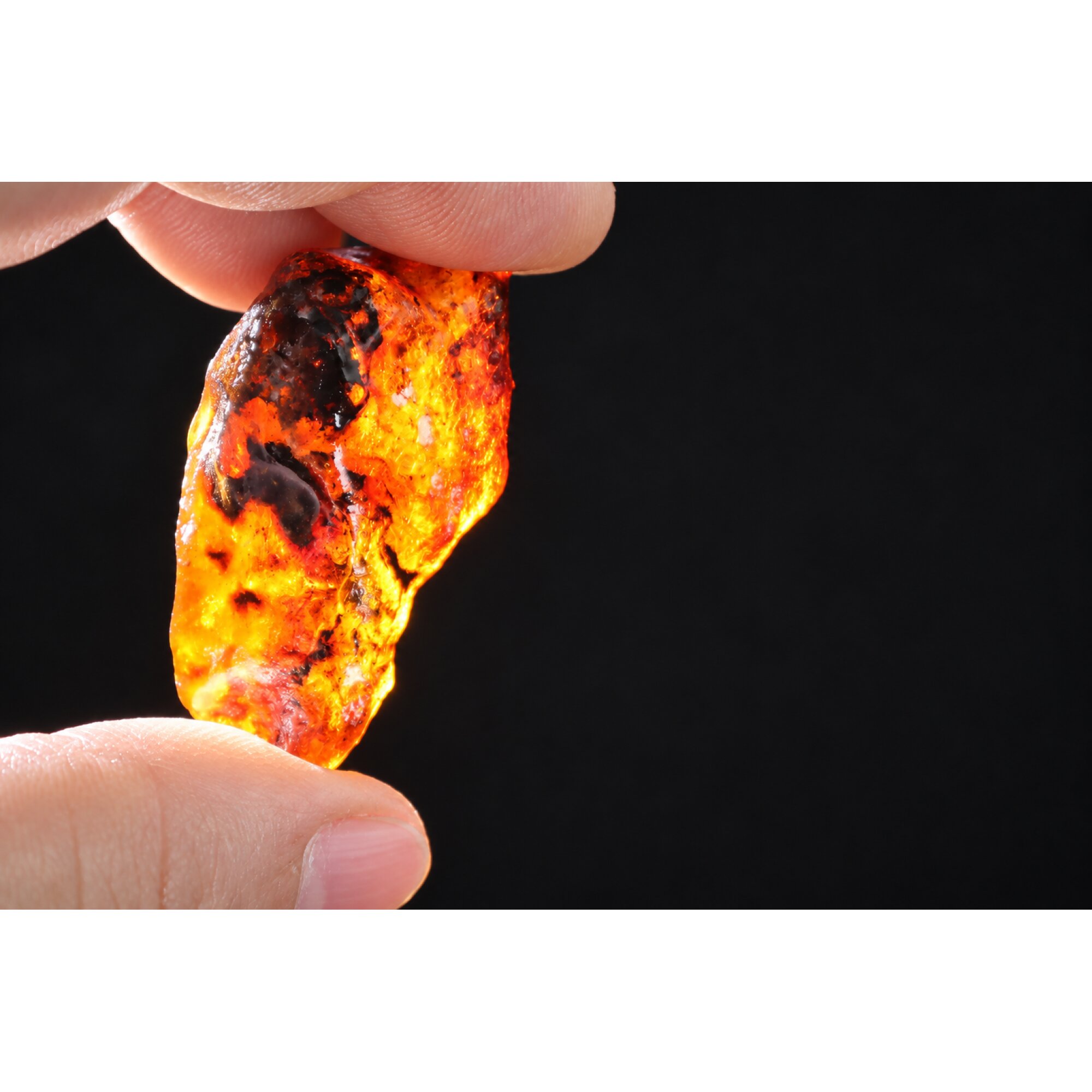 Authentic sky blue rough specimen Dominican amber 43mm – photo 3