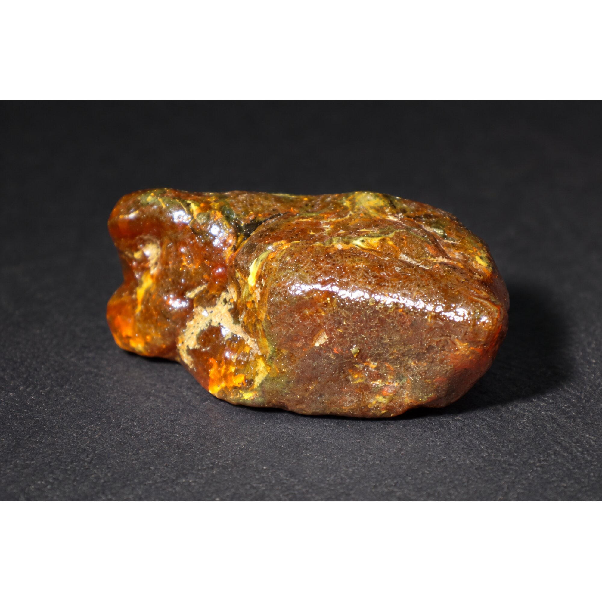 Authentic sky blue rough specimen Dominican amber 43mm – photo 8