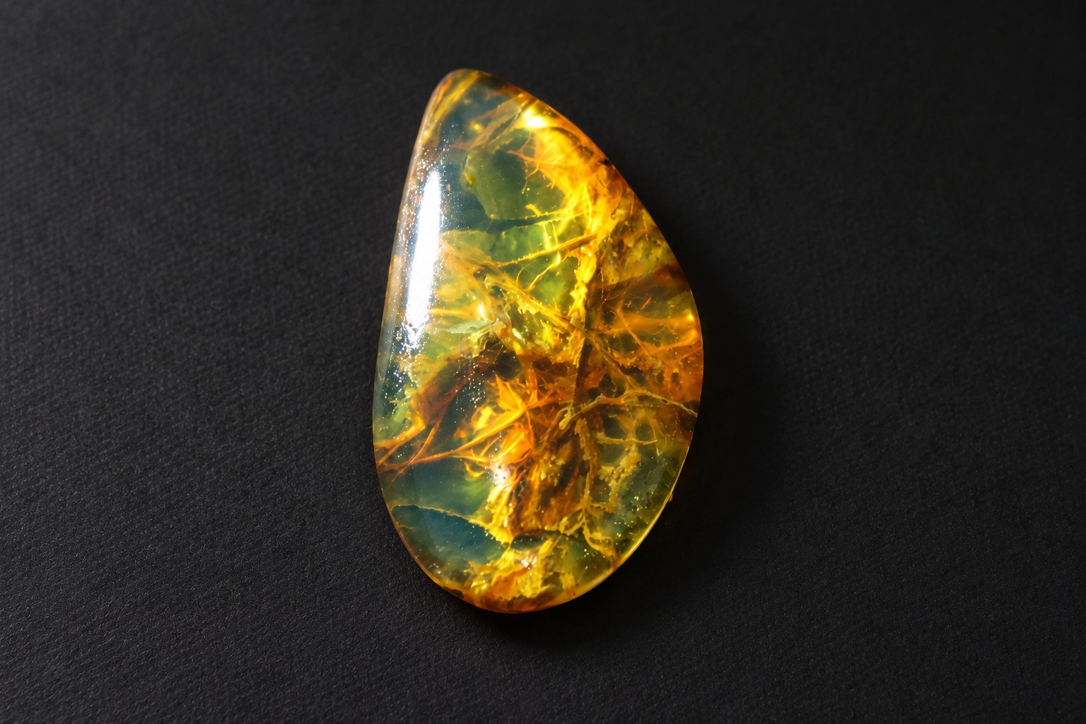 Authentic deep blue Dominican amber cabochon – photo 5