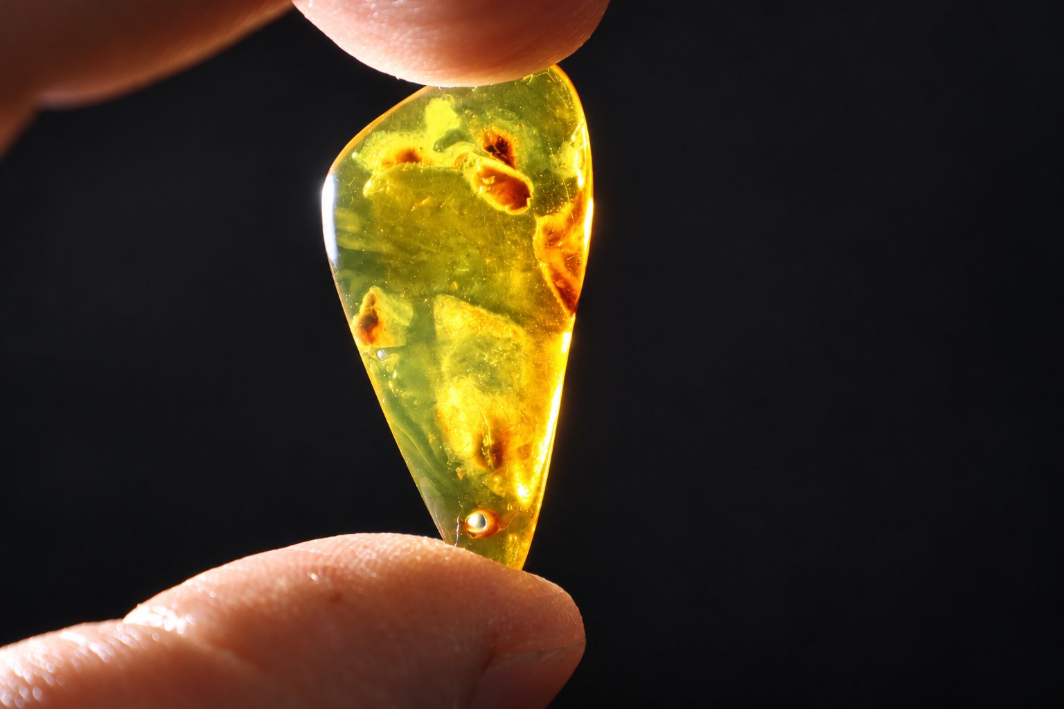 Genuine orange green polished Dominican amber – photo 5