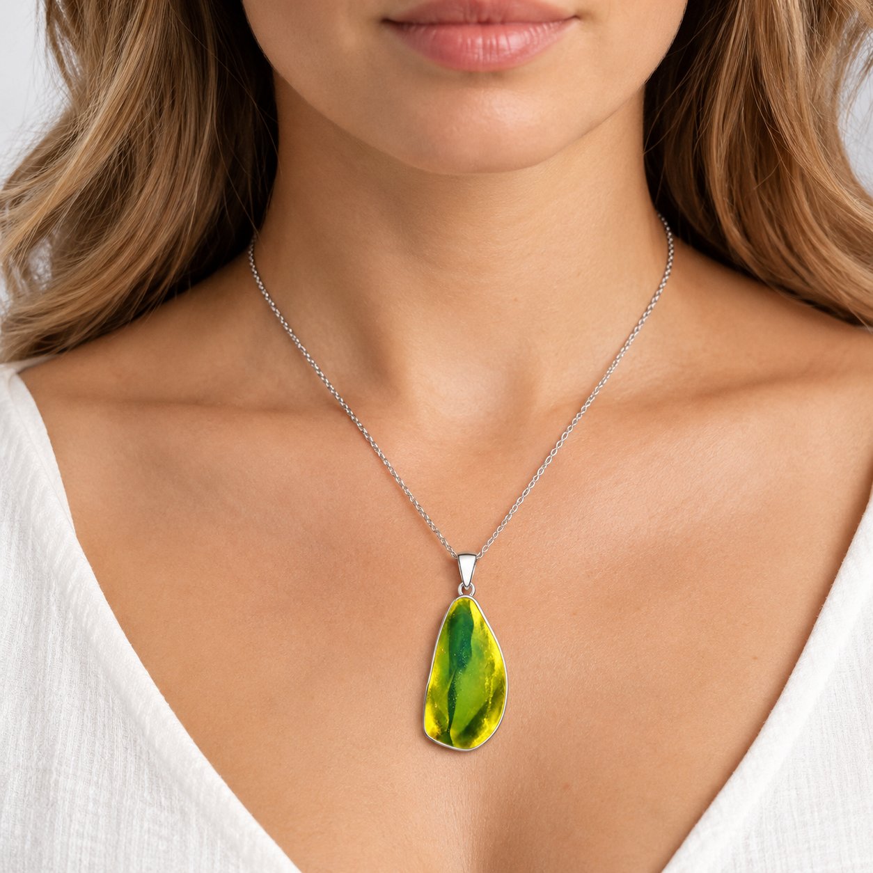 True caribbean green yellow polished Dominican amber – photo 8