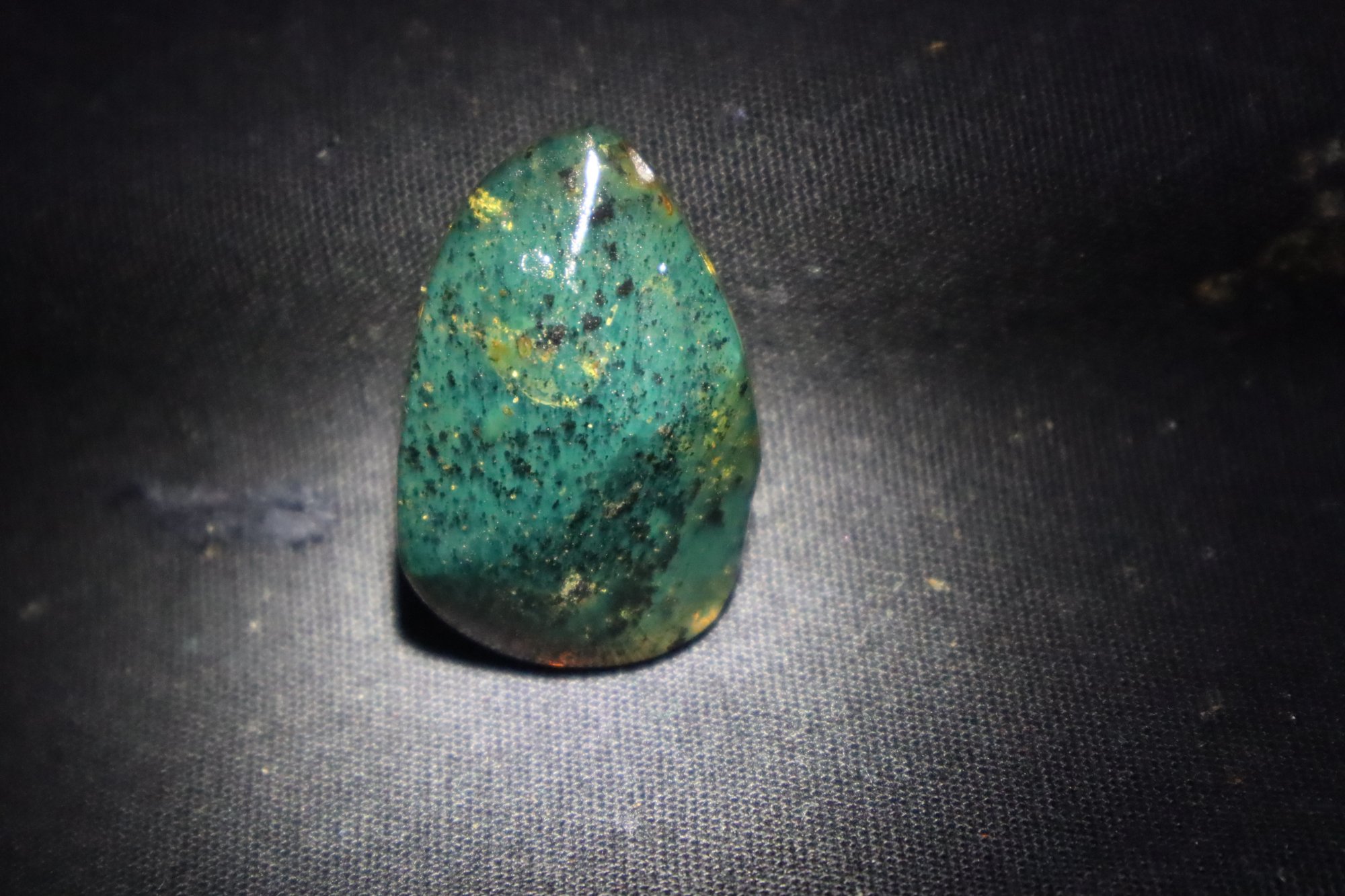Earth mined cognac green polished Dominican amber 35mm – photo 14