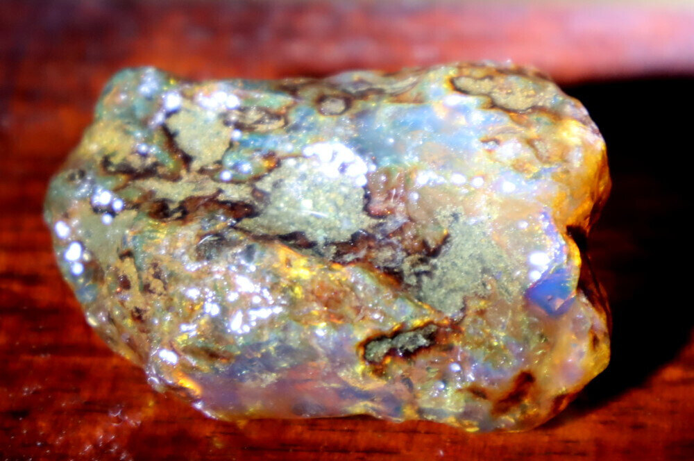 Lovely Natural Dominican Crystal Clear Sky Blue Amber Rough Specimen 40mm 10.5g – photo 4