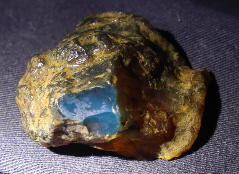 Exquisite Natural Dominican Clear Sky Blue Amber Rough Specimen 40mm 13g – photo 8