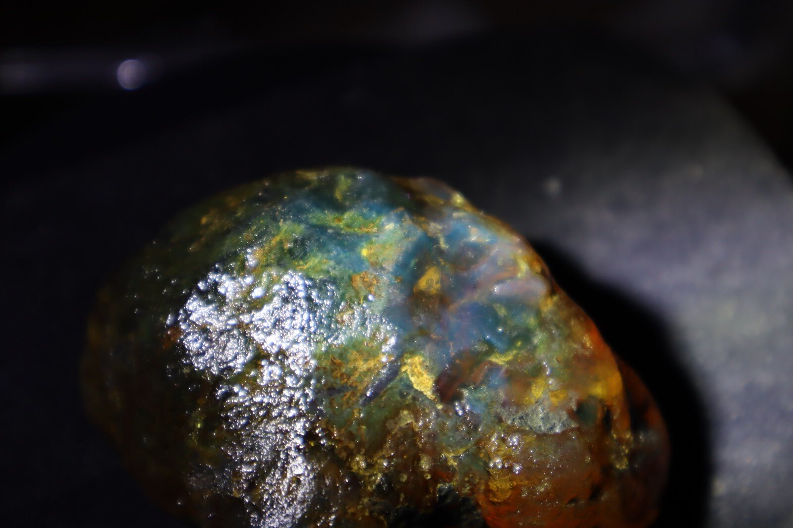 Impressive Natural Dominican Clear Light Blue Amber Rough Specimen 67mm 48.9g – photo 10