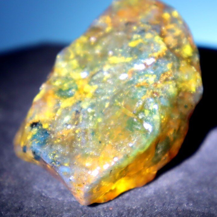 Finest Natural Dominican Clear Green Blue Amber Rough Specimen 51mm 32.5g – photo 9