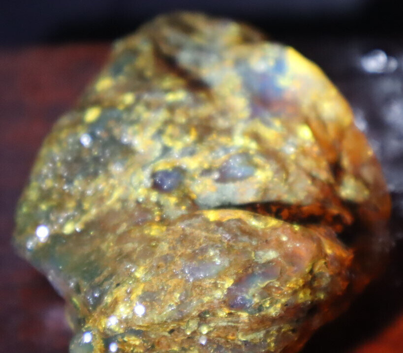 Finest Dominican Crystal Clear Light Blue Yellow Amber Rough Specimen 65mm 38.6g – photo 3