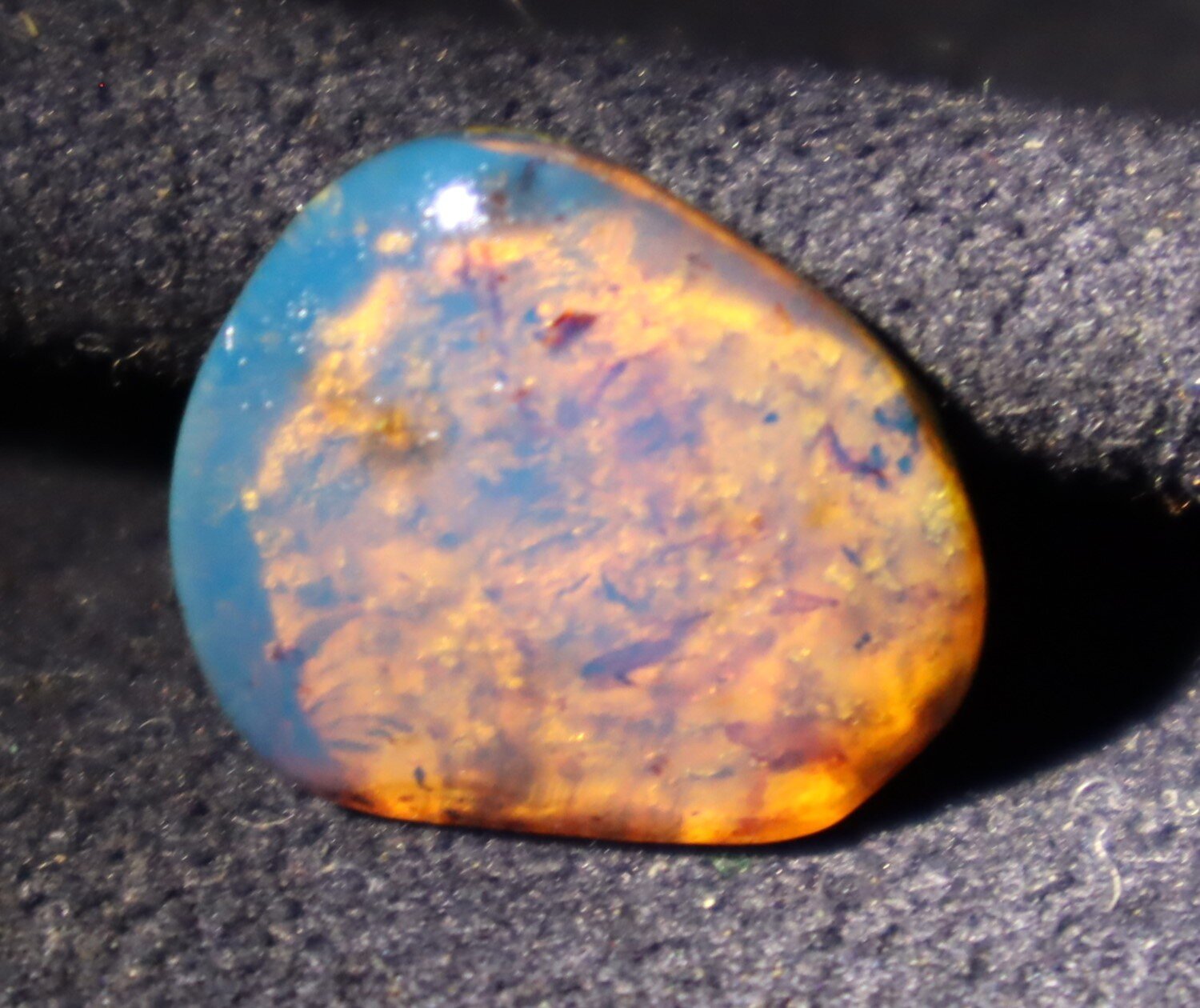 Lovely Natural Dominican Transl. Royal Blue Amber Polished Cabochon Stone 15mm – photo 5