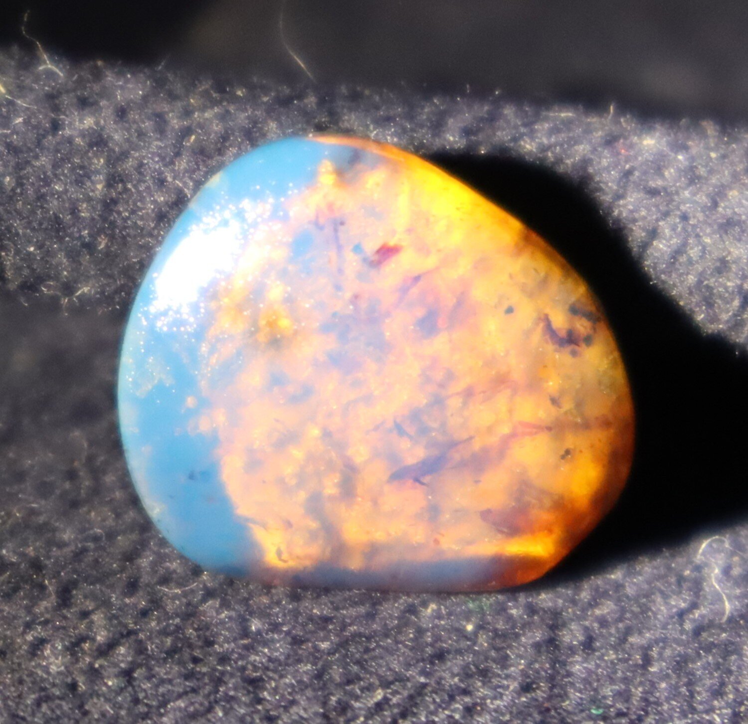 Lovely Natural Dominican Transl. Royal Blue Amber Polished Cabochon Stone 15mm – photo 14